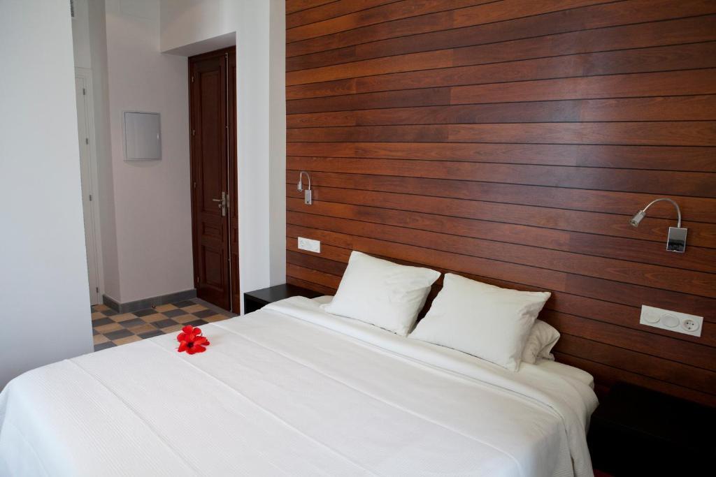 Hostal El Alojado De Velarde Conil De La Frontera Kamer foto